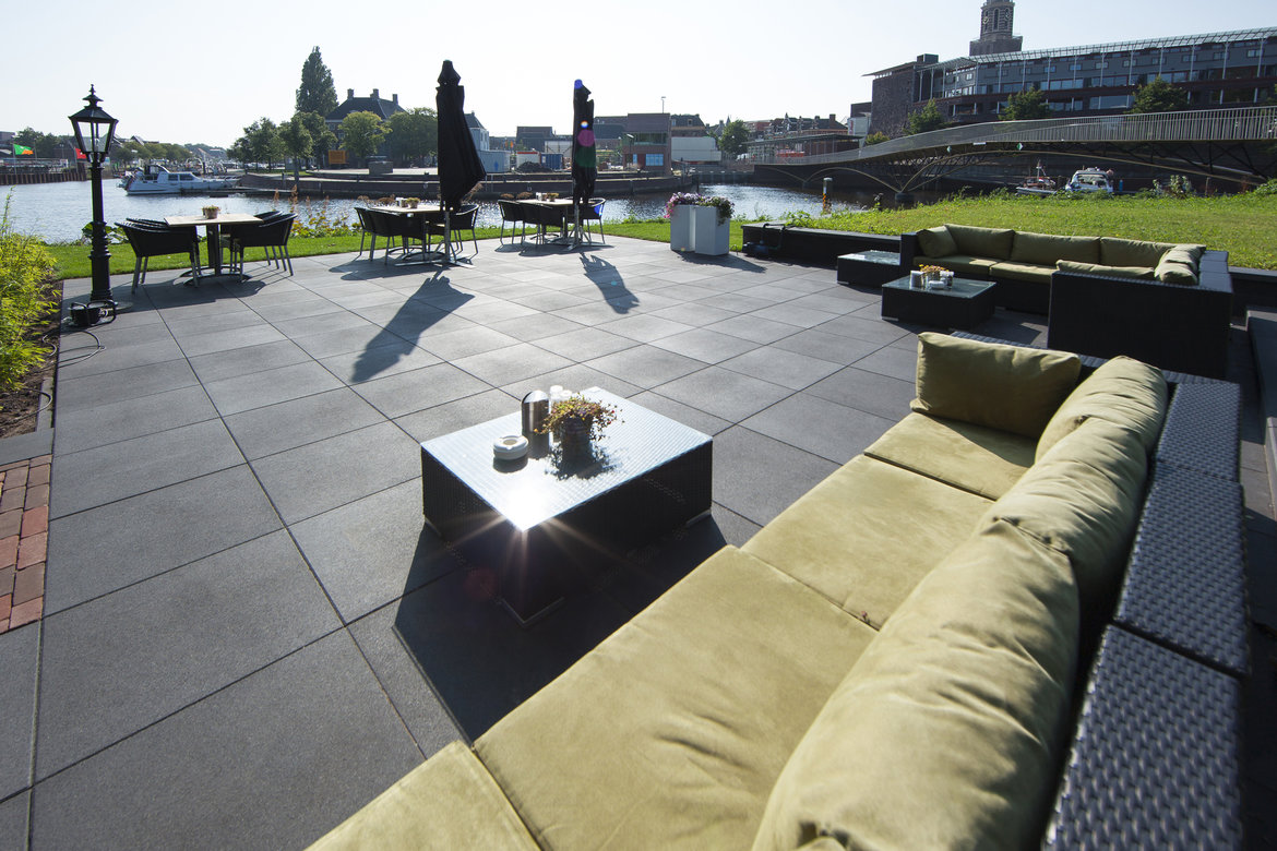 Geocolor + Solid Black 60x60x6